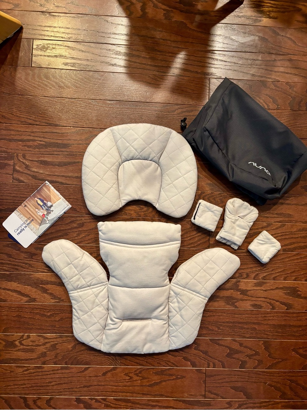 Nuna Pipa Light Gray Baby Insert w/ Strap Pads